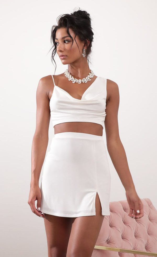 Shoulder Cowl Set in White - Image 4