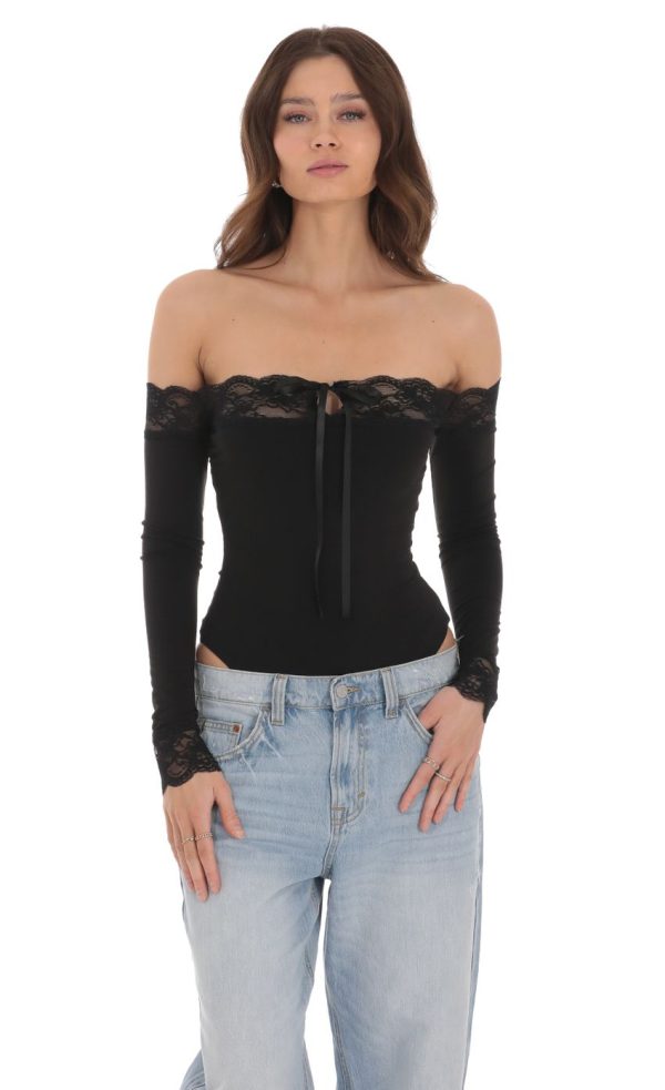 Off Shoulder Lace Bodysuit in Black - Image 5