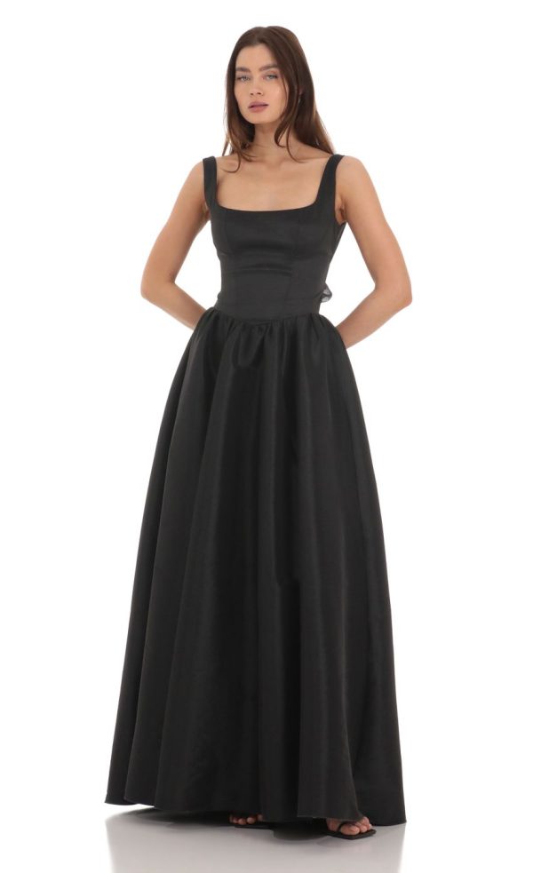 Back Bow Gown in Black - Image 2