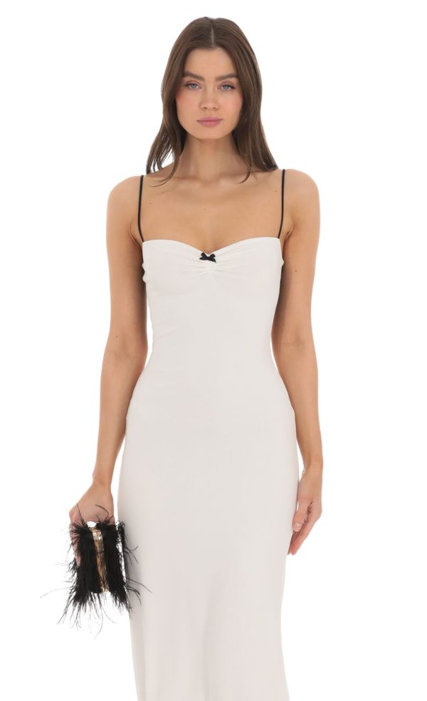 Open Back Two-Toned Maxi Dress in White - Image 4