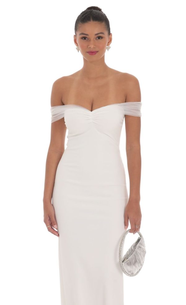 Tulle Off Shoulder Sleeve Maxi Dress in White - Image 4