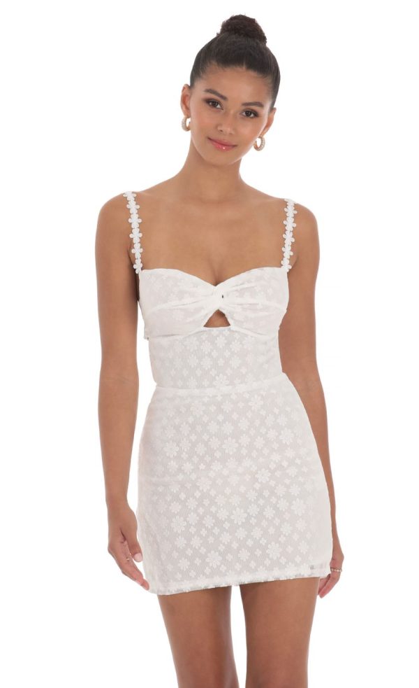 Mesh Floral Front Twist Bodycon Dress in Cream