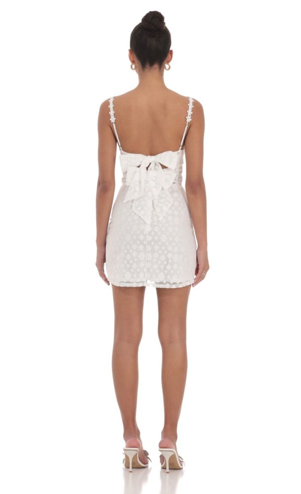 Mesh Floral Front Twist Bodycon Dress in Cream - Image 2