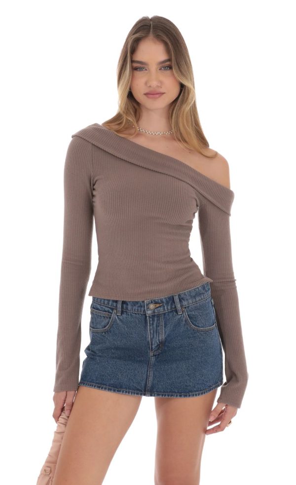 Ribbed Off Shoulder Top in Taupe