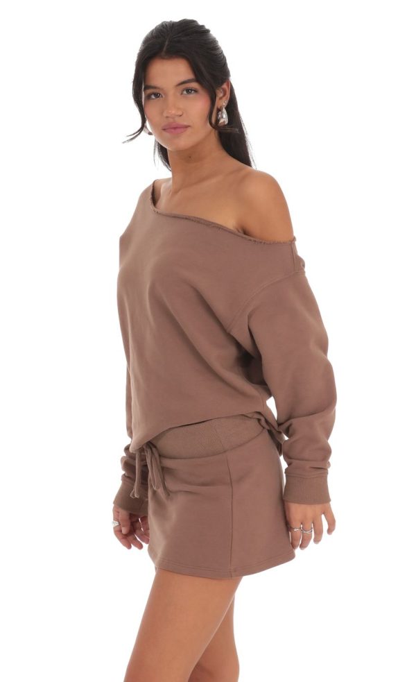 Cut Off Shoulder Jumper in Brown - Image 3