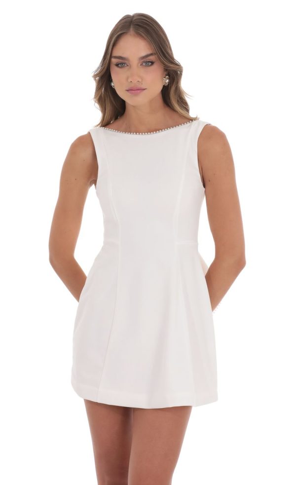 Attachable Pearl Fishtail Dress in White - Image 2
